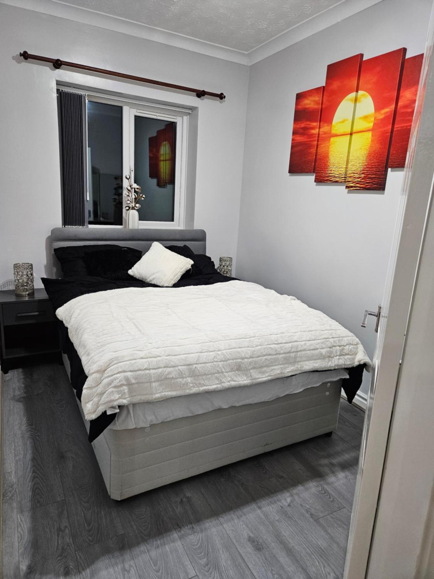 Lister Park Bradford 2Bed Detached Cottage House Parking Cinema Screen Games Room エクステリア 写真