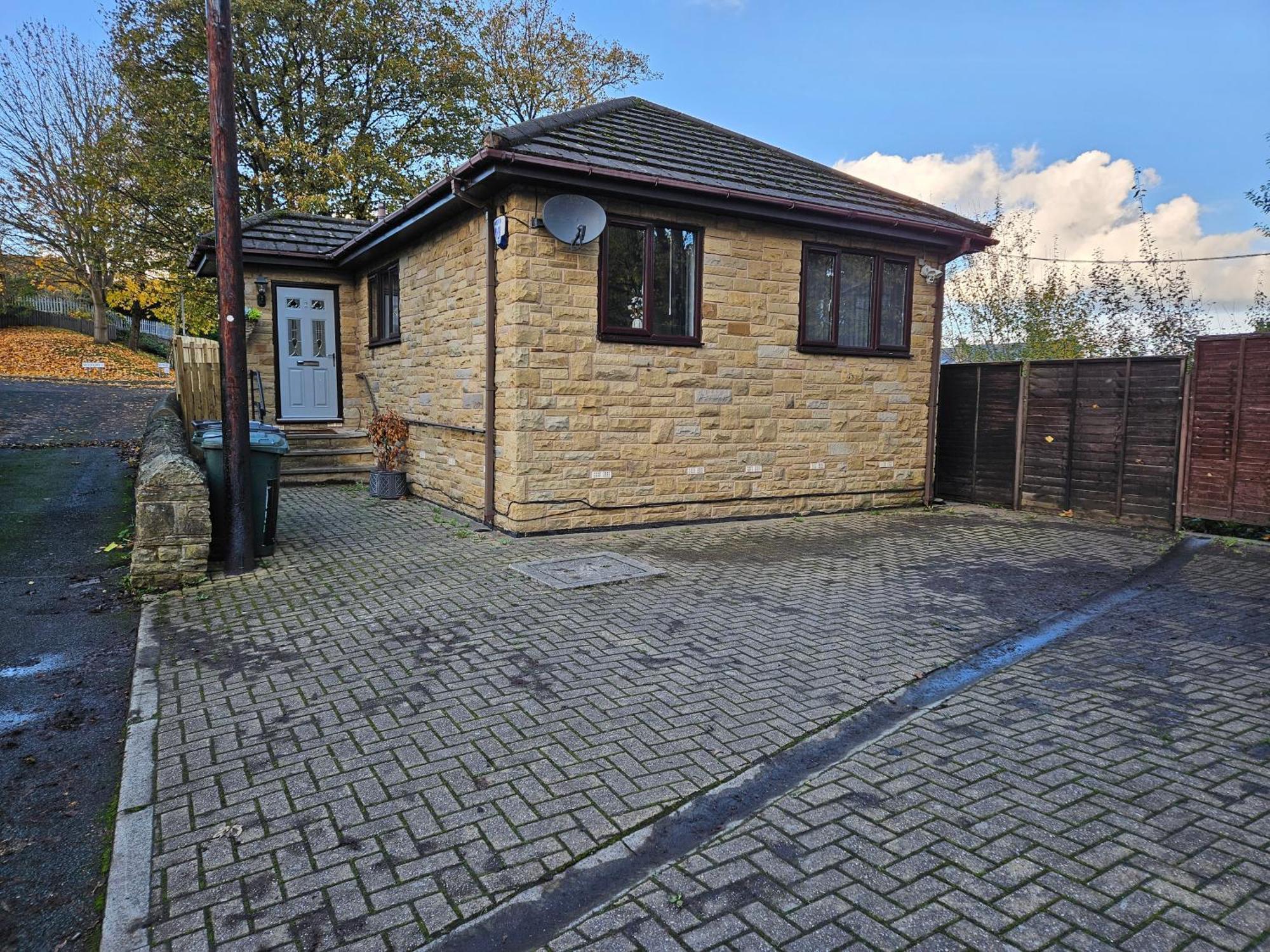 Lister Park Bradford 2Bed Detached Cottage House Parking Cinema Screen Games Room エクステリア 写真