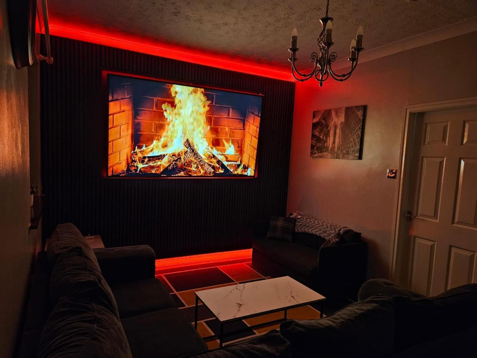 Lister Park Bradford 2Bed Detached Cottage House Parking Cinema Screen Games Room エクステリア 写真