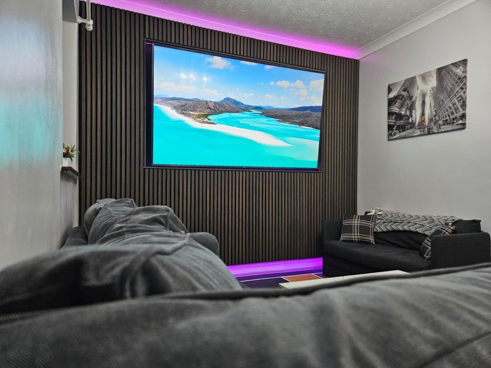 Lister Park Bradford 2Bed Detached Cottage House Parking Cinema Screen Games Room エクステリア 写真
